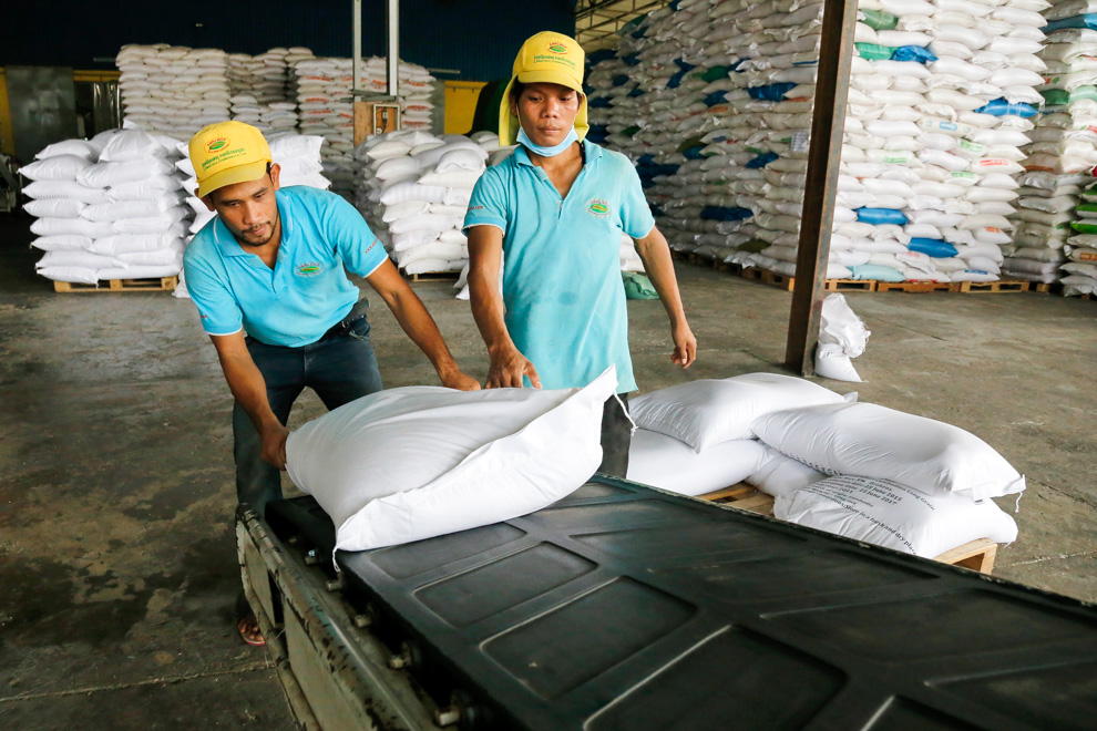 Chinese deals help, but Cambodia needs to do more experts Phnom Penh