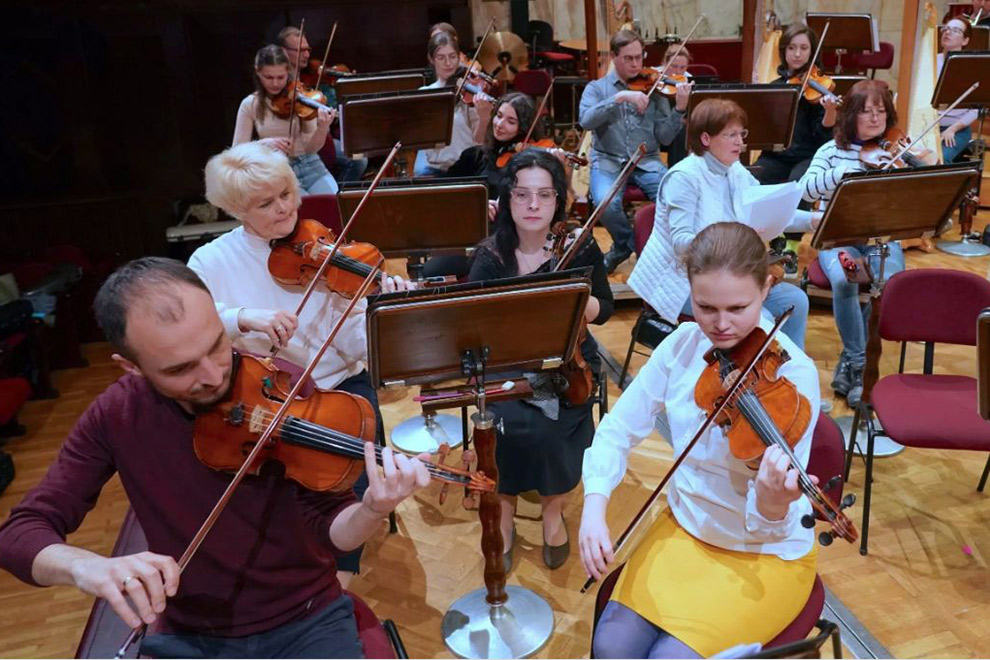 Kyiv orchestra starts Euro tour Phnom Penh Post
